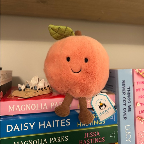 Jellycat Other - JELLYCAT PEACH
